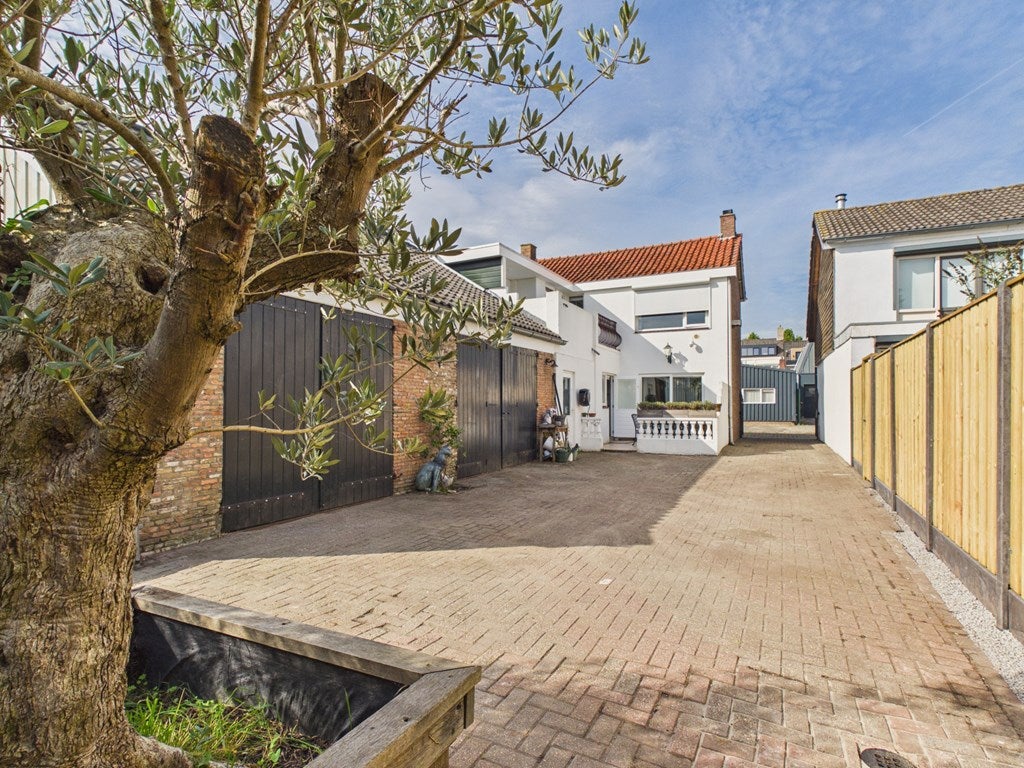 Huis Oosterstraat 21 in Dinteloord