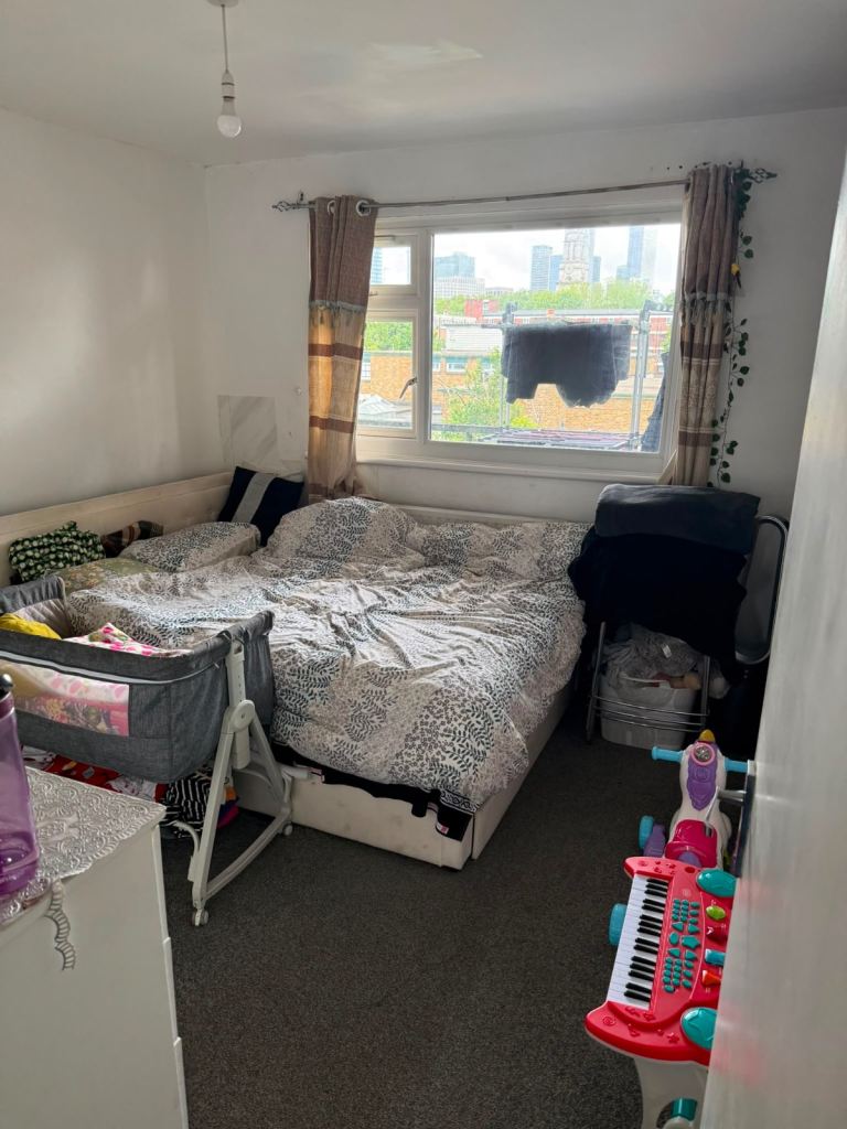 Flat Norbiton Road in Greater London