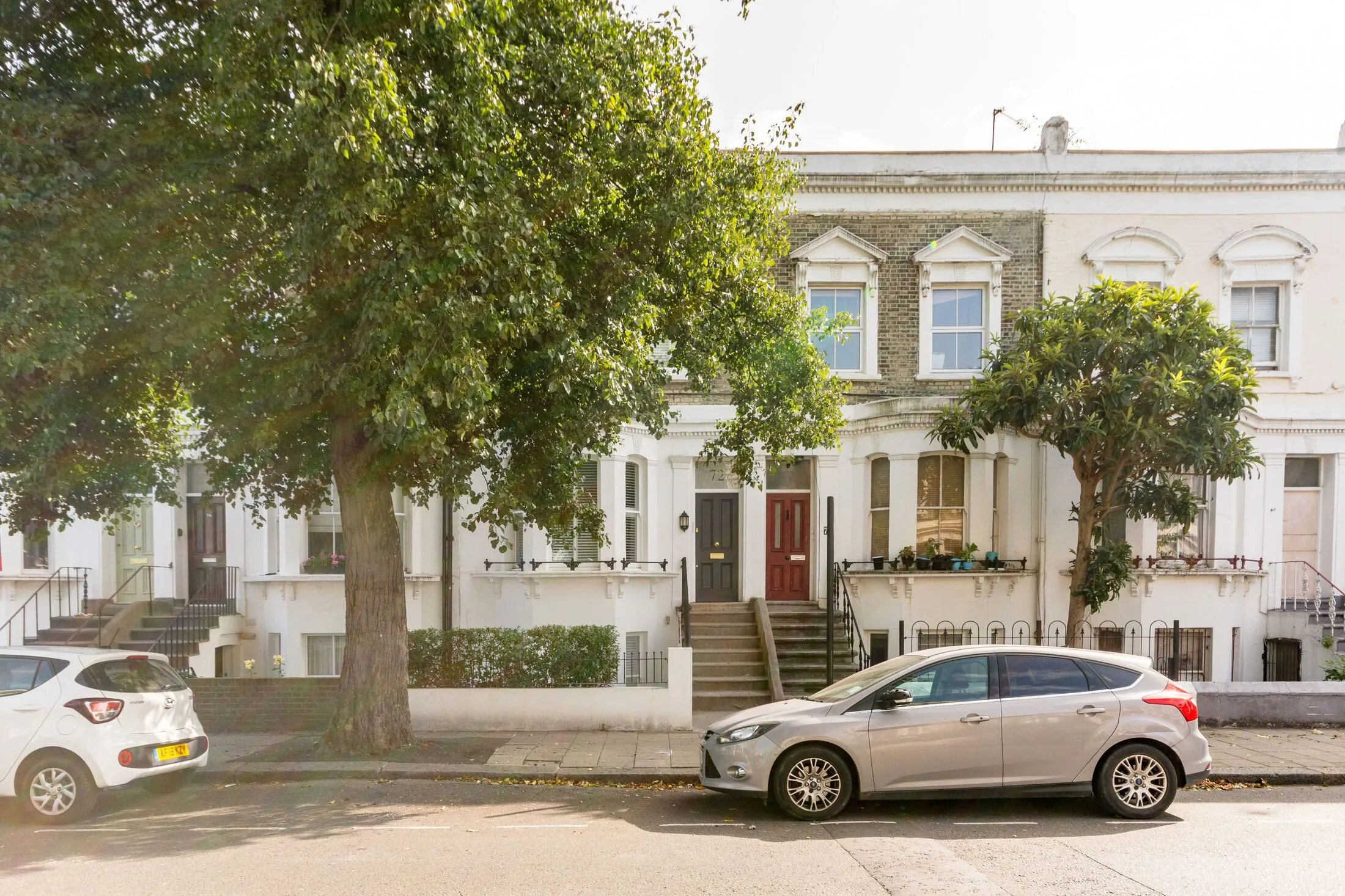 Flat Loftus Road in Greater London