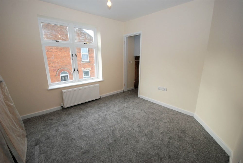 Flat Stephen Street in Rugby