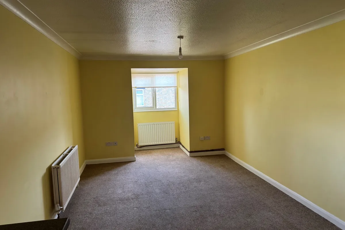 Flat Gordon Court in Fenland District
