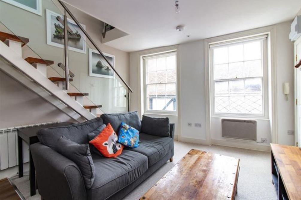 Flat West Street in Borough of Swale