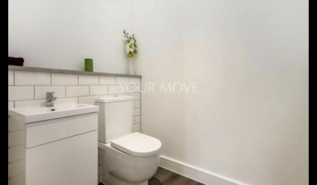 Room Rose Glen in Greater London