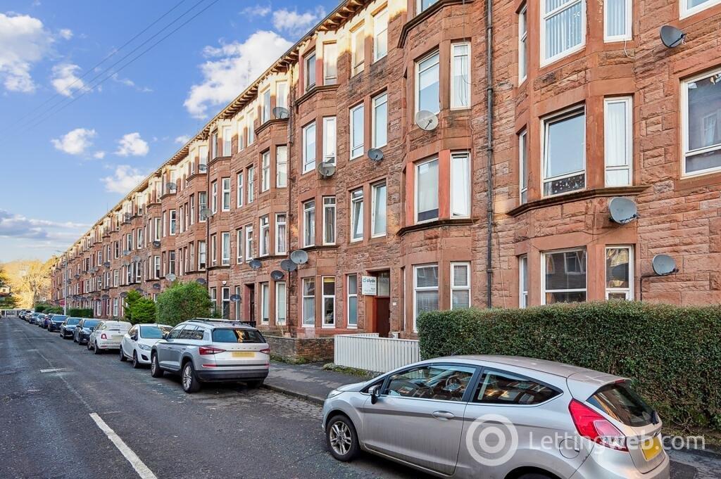 Flat Cartside Street in Glasgow