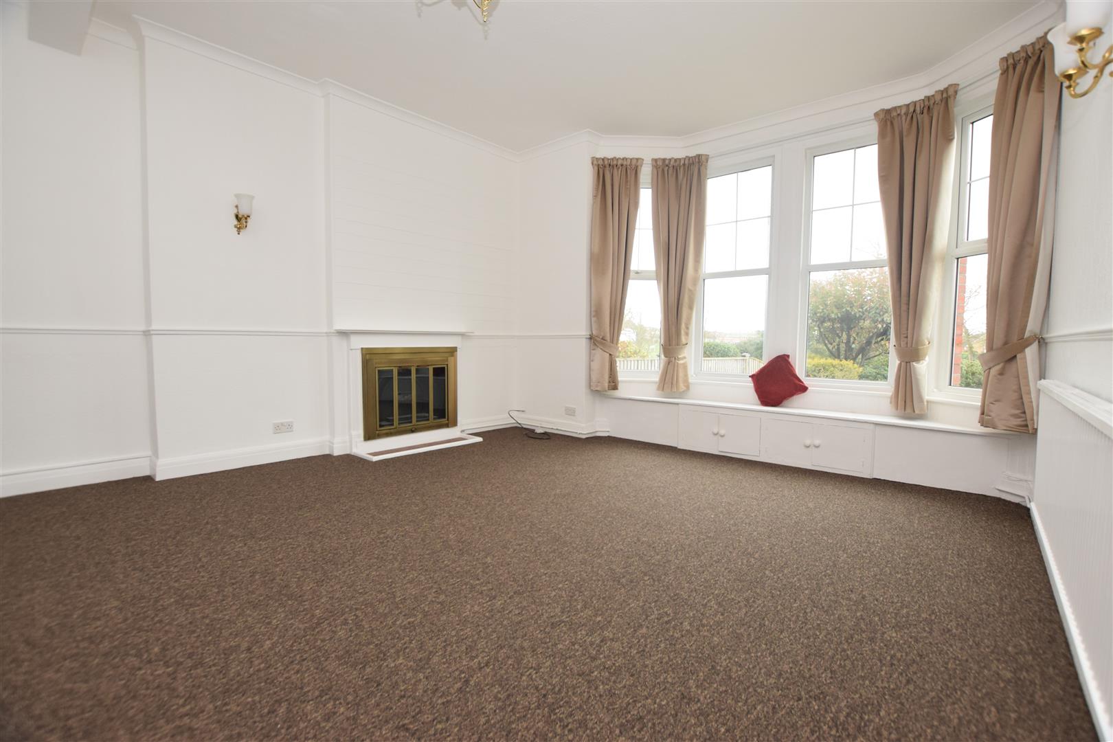 Flat Dorset Road in Rother