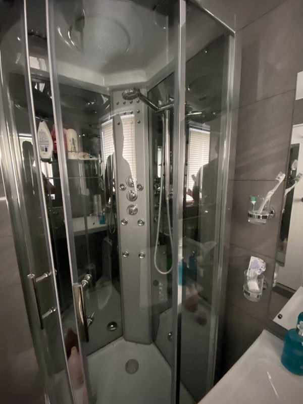 Room Stanlake Road in Greater London