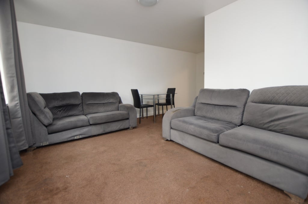 Flat Hallgate in Wigan