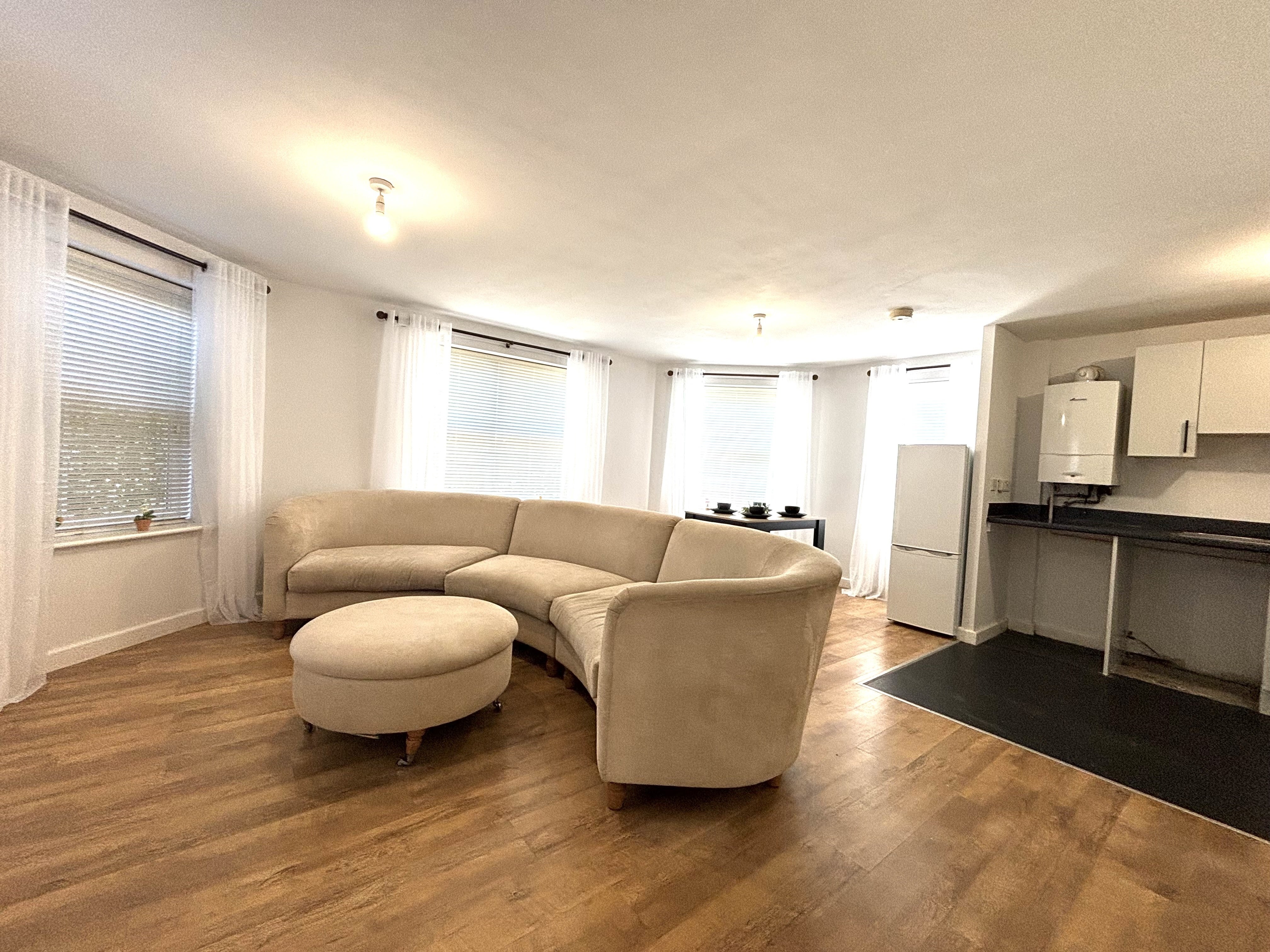 Flat Brandwood Crescent in Birmingham