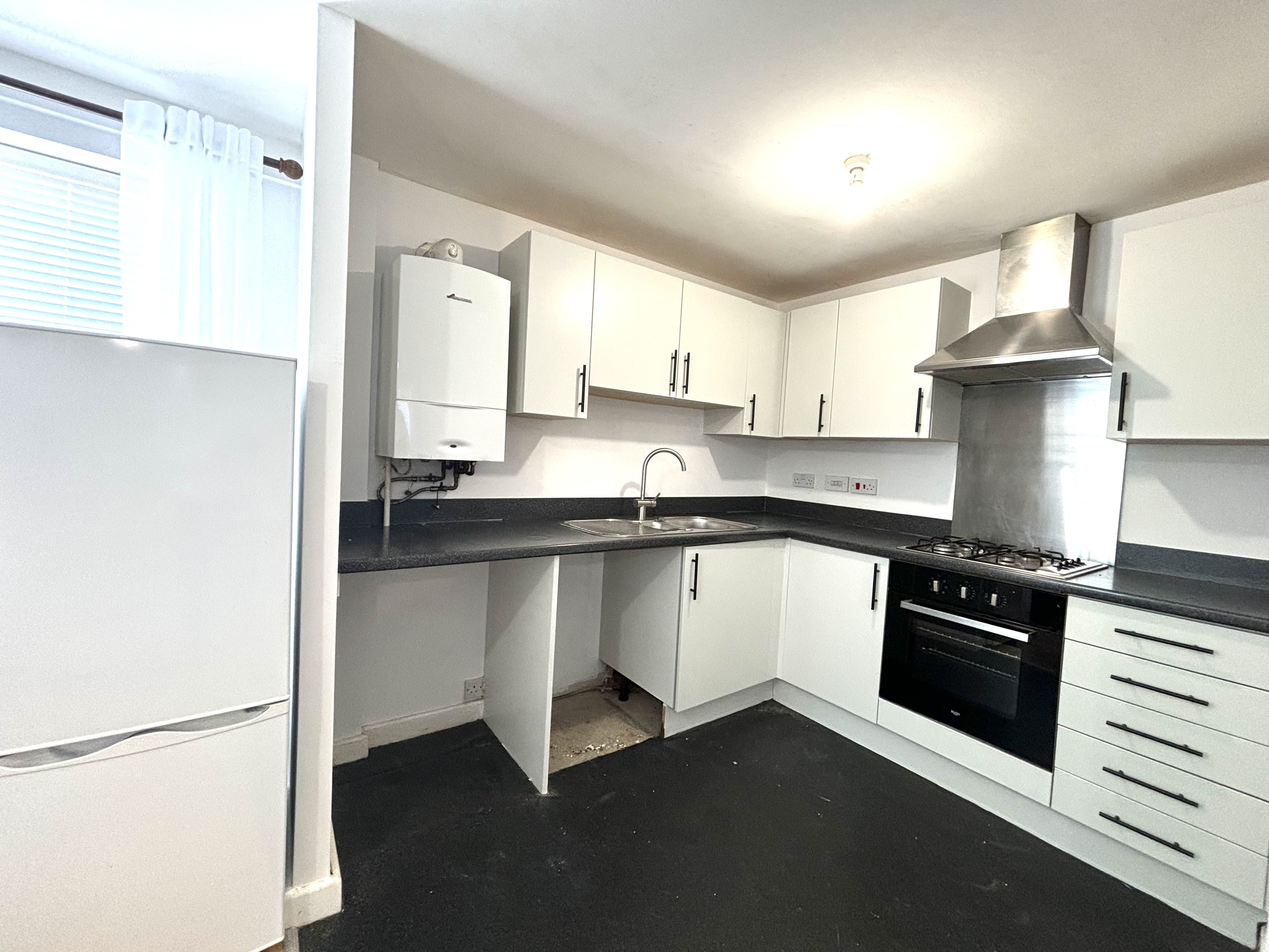 Flat Brandwood Crescent in Birmingham