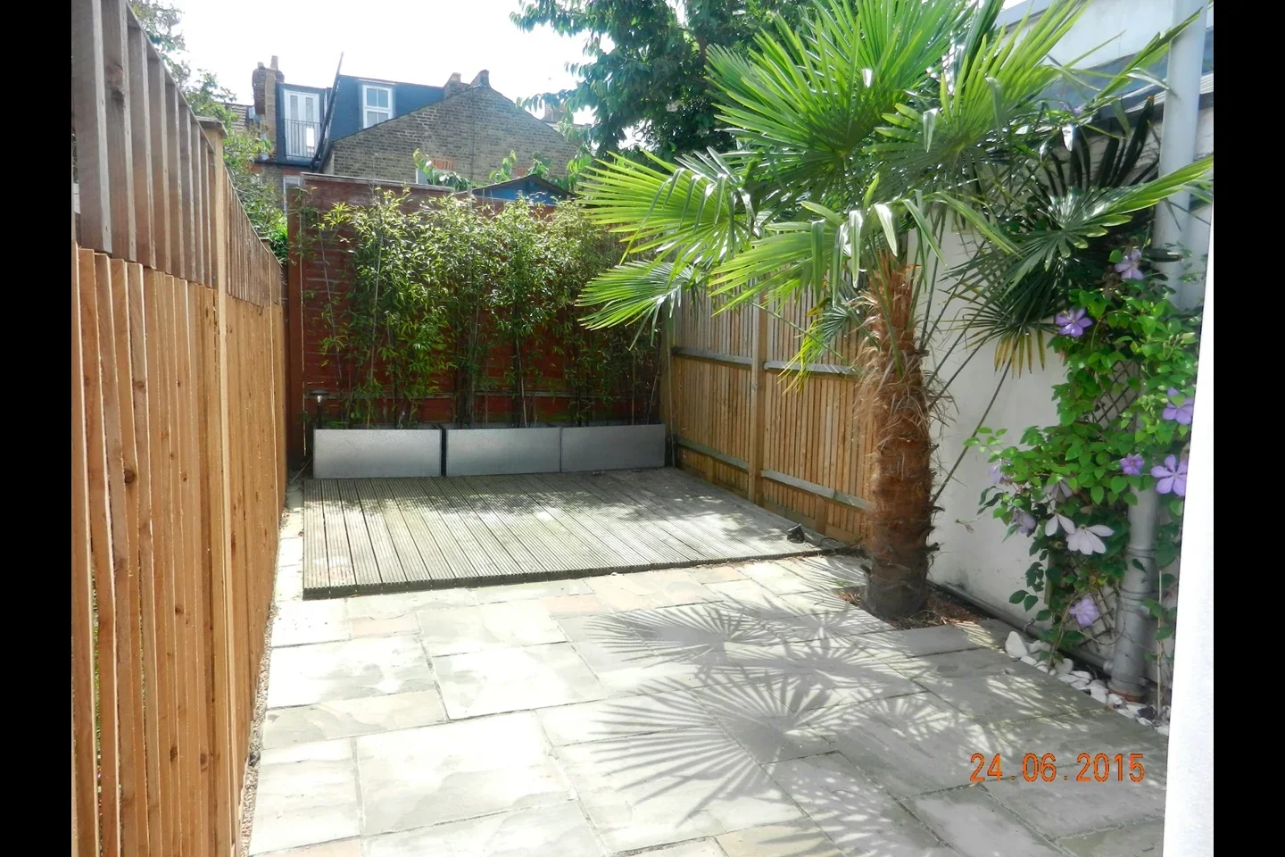 Flat Quinton Street in Greater London