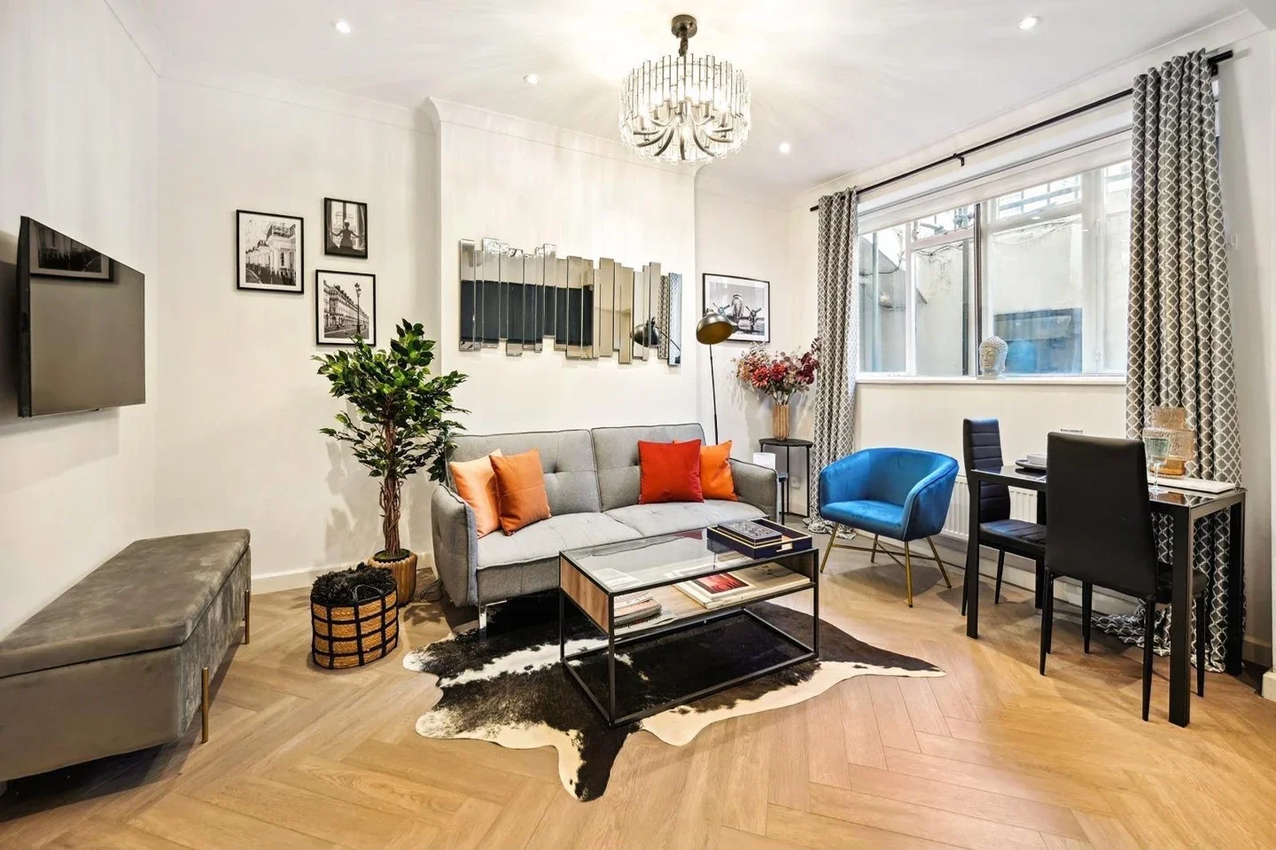 Flat Alderney Street in City of Westminster