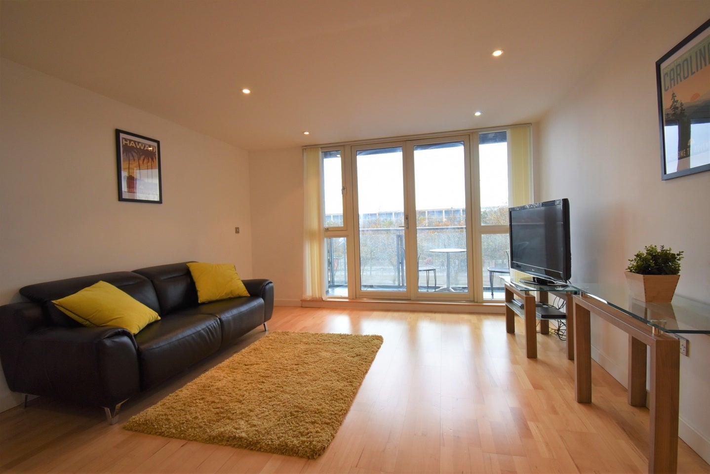 Flat Lower Twelfth Street in Milton Keynes