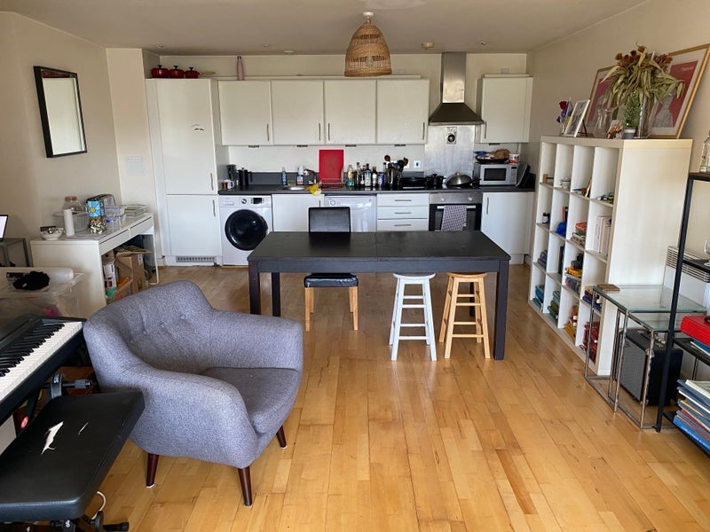Room Mile End Road in Greater London