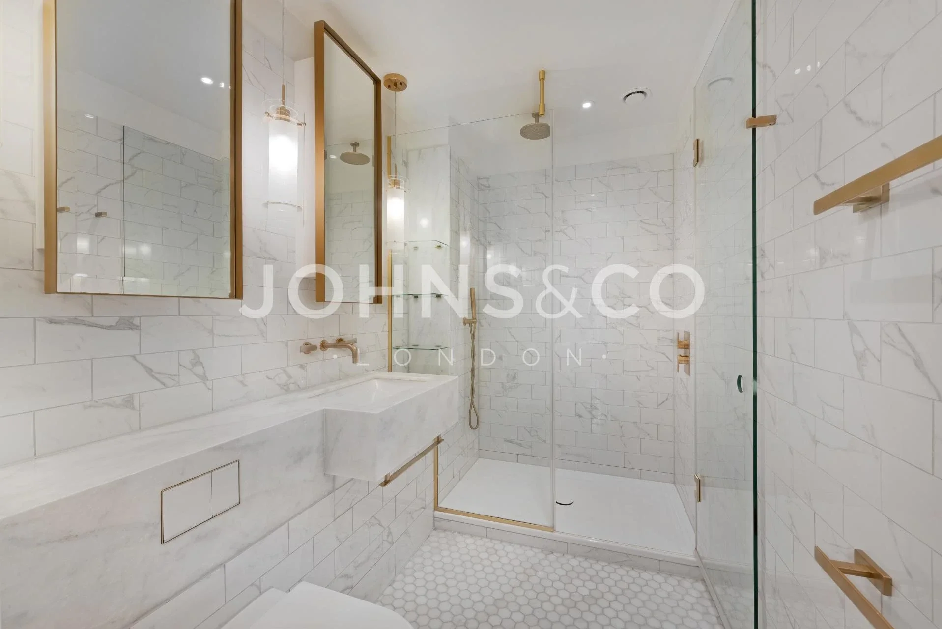 Flat Pennington Quay Walk in Greater London