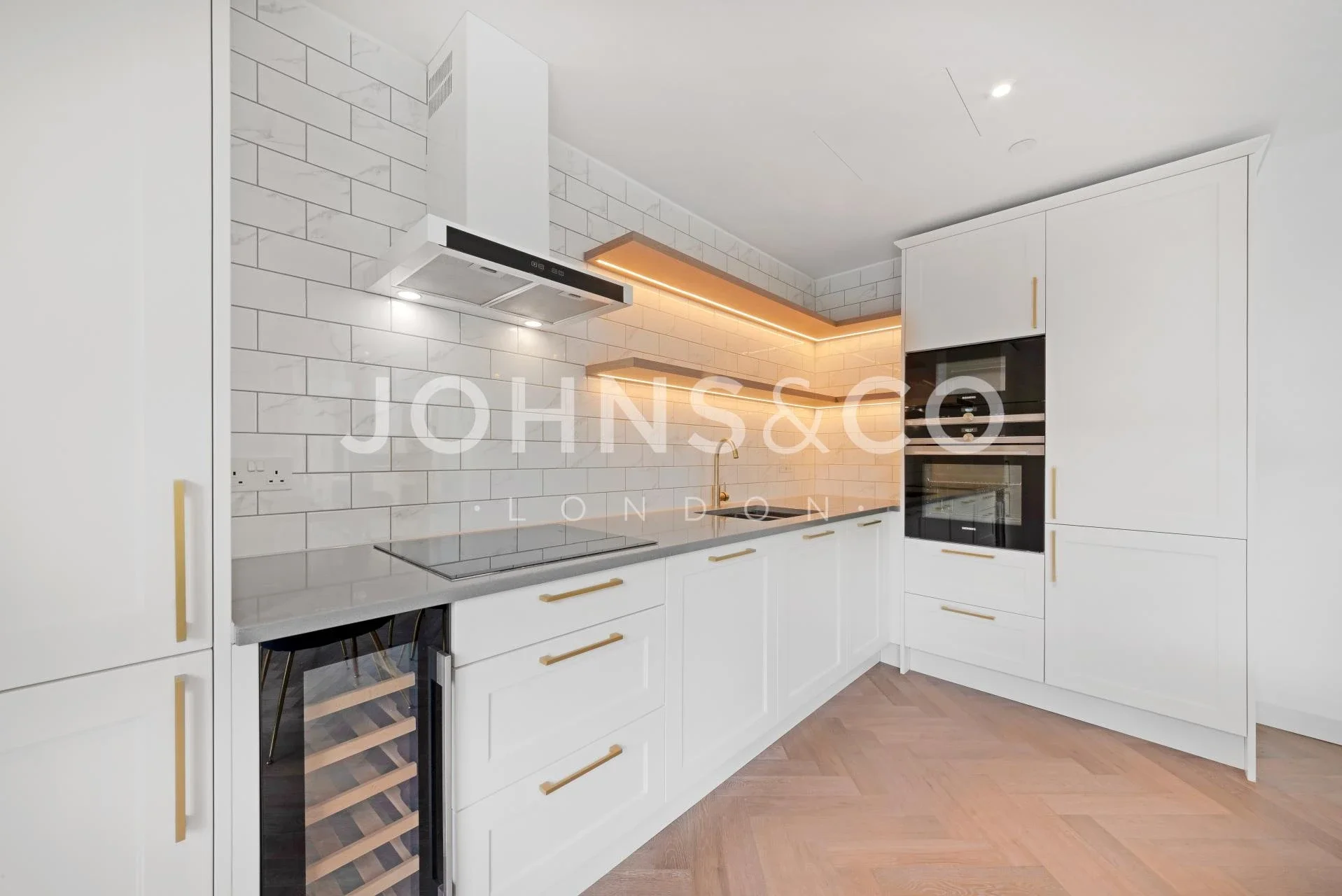 Flat Pennington Quay Walk in Greater London