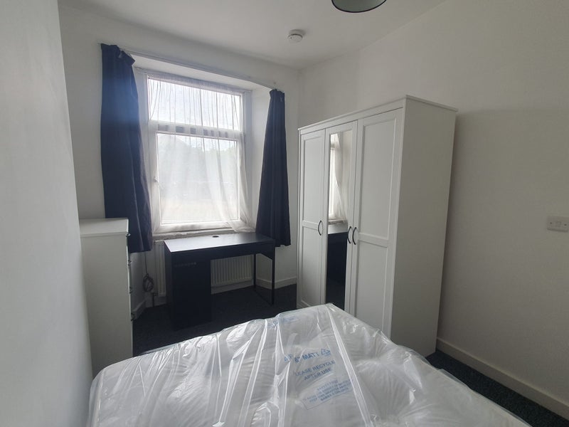 Room Halifax Road in Sheffield