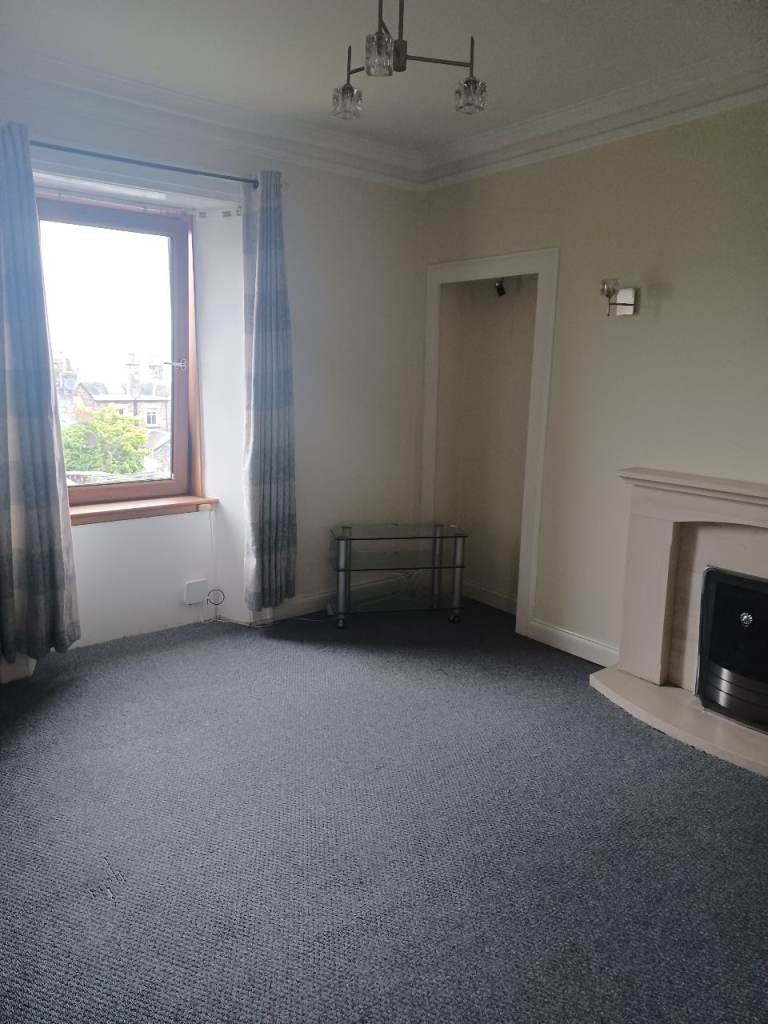 Flat Robert Street in Newport-on-Tay