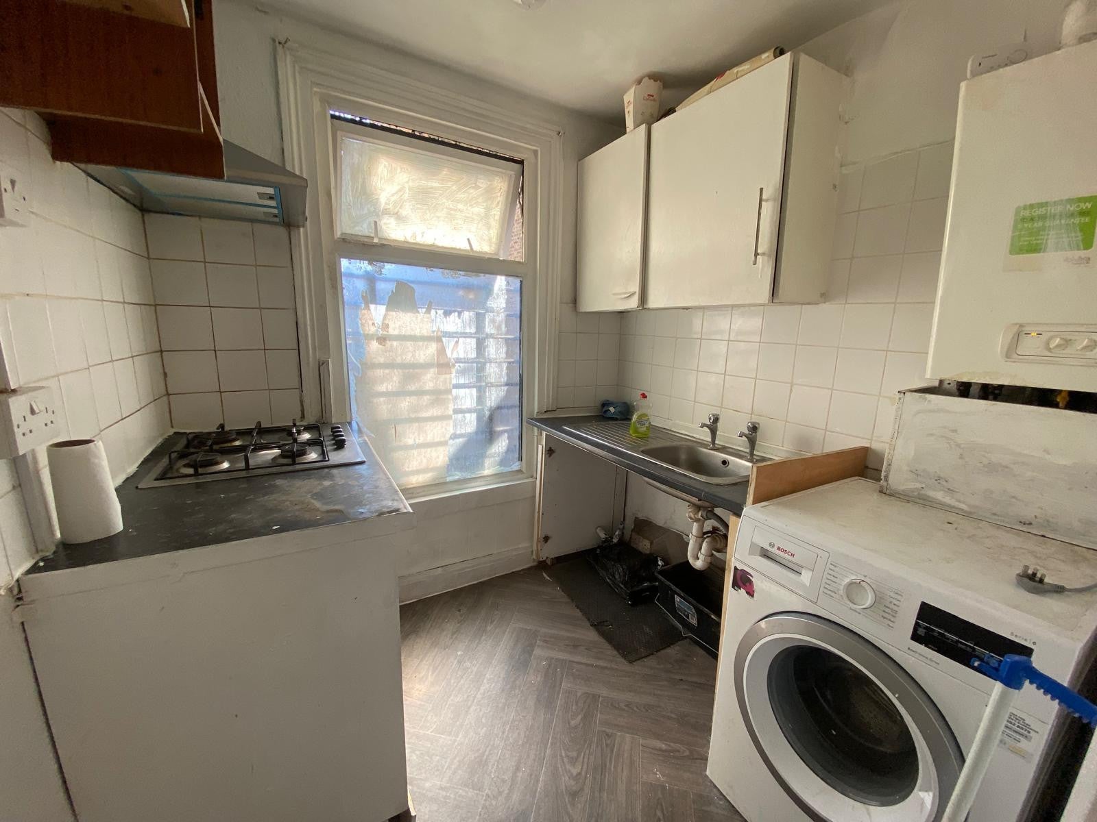 Flat Plumstead Road in Greater London