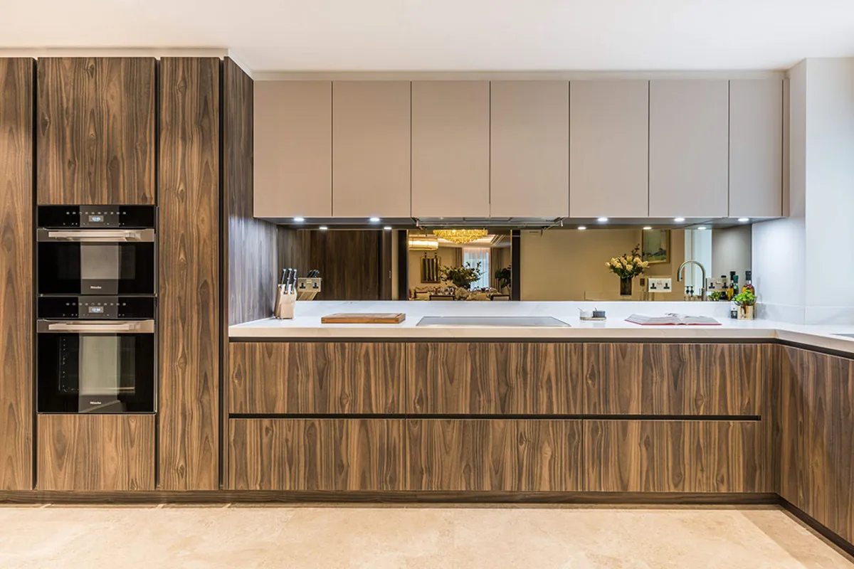 Flat Lancelot Place in City of Westminster