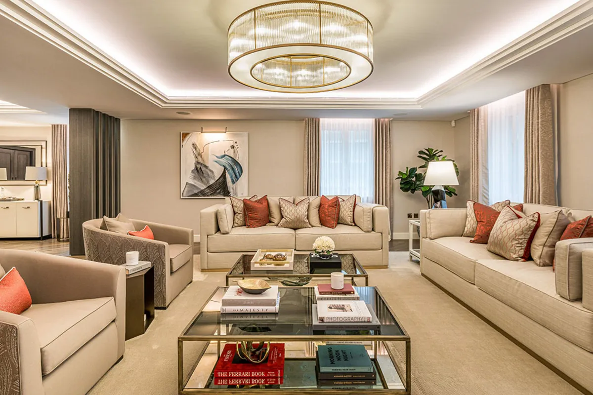 Flat Lancelot Place in City of Westminster