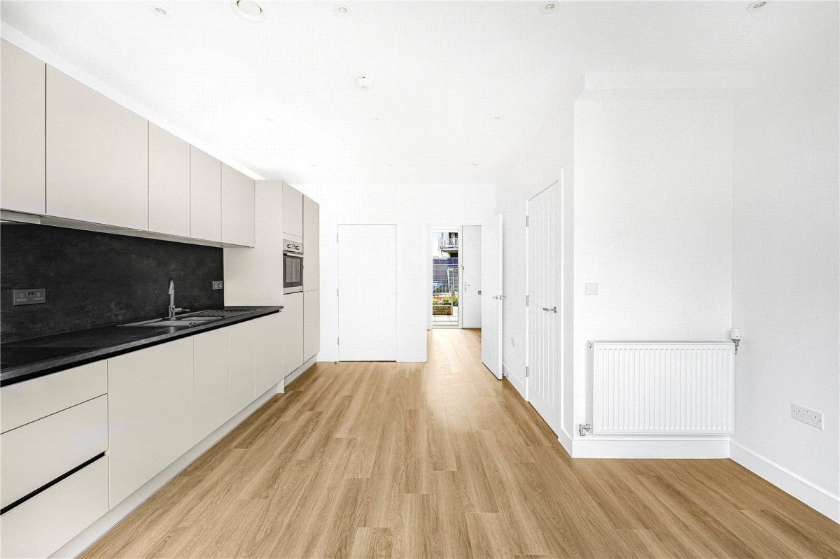 House Pinder Road in Greater London