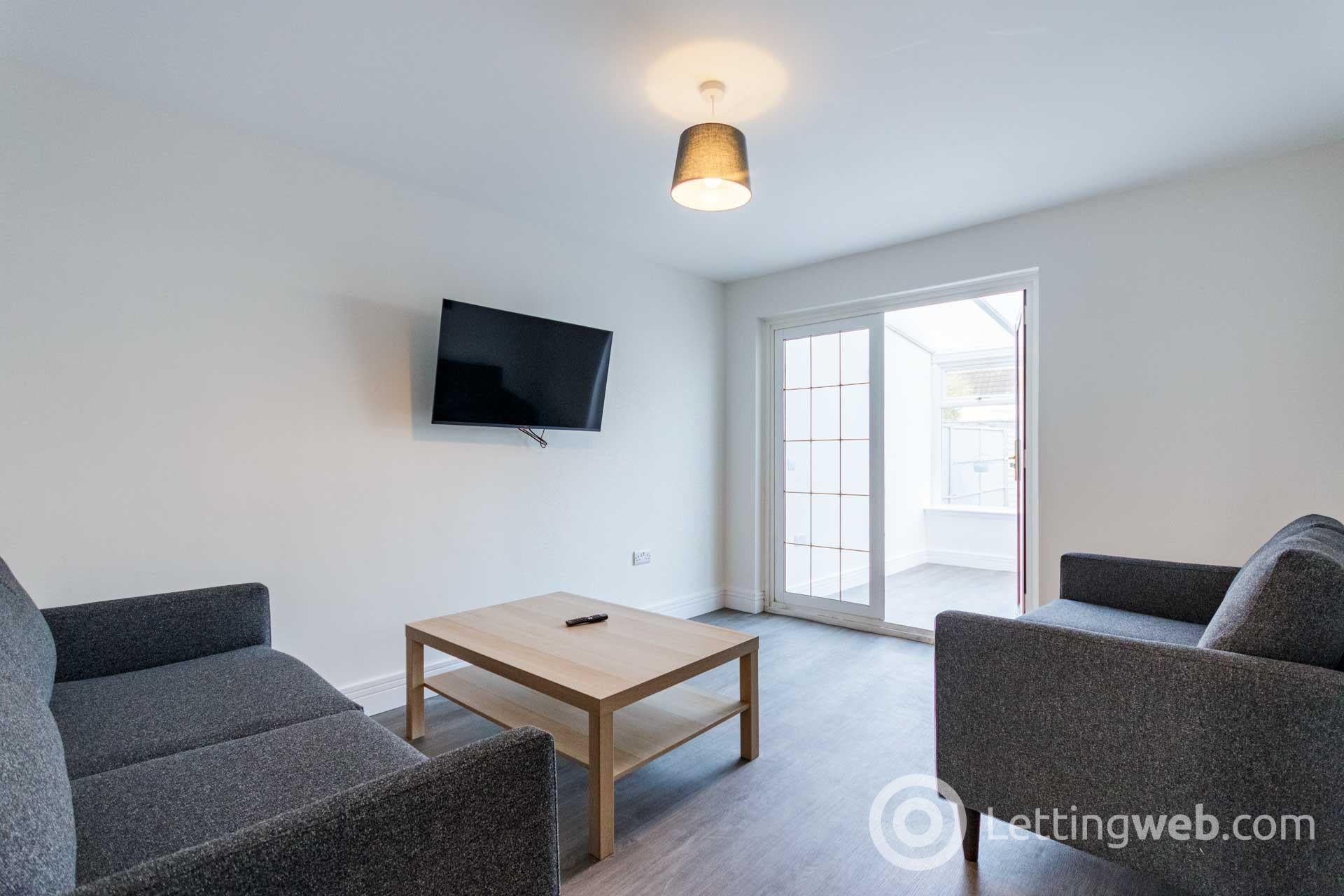 Room Cleekim Drive in City of Edinburgh