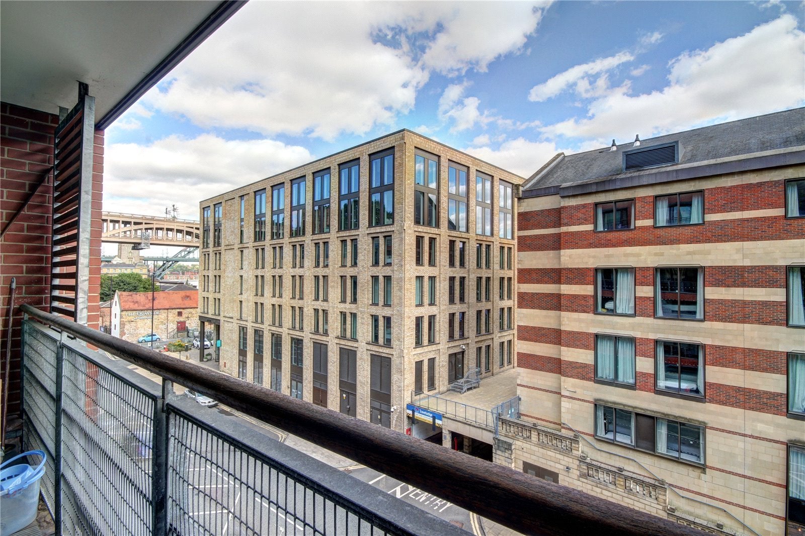 Flat THE CLOSE in Newcastle upon Tyne