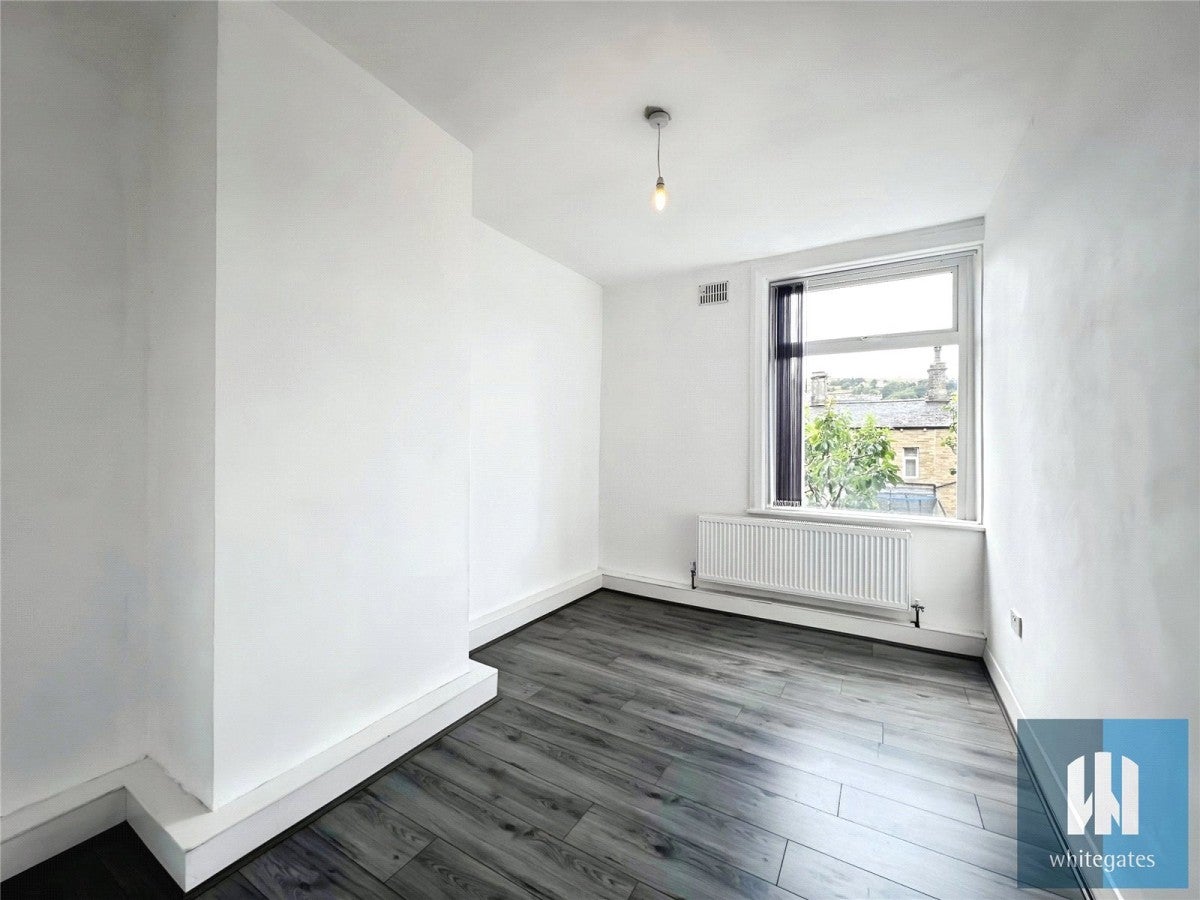 Flat Manchester Road in Kirklees