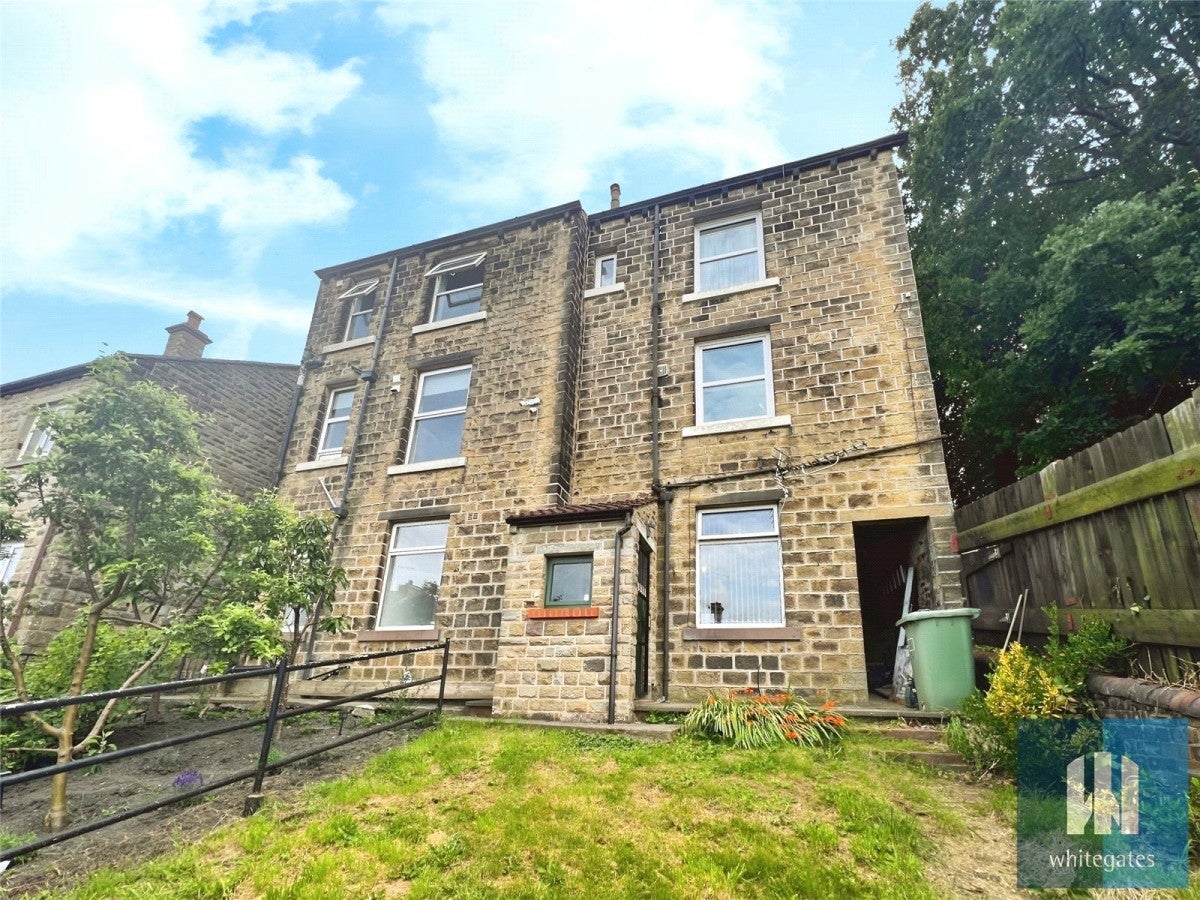 Flat Manchester Road in Kirklees