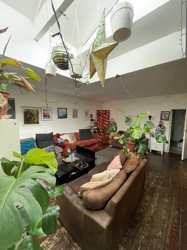 Room Hermitage Road in Greater London
