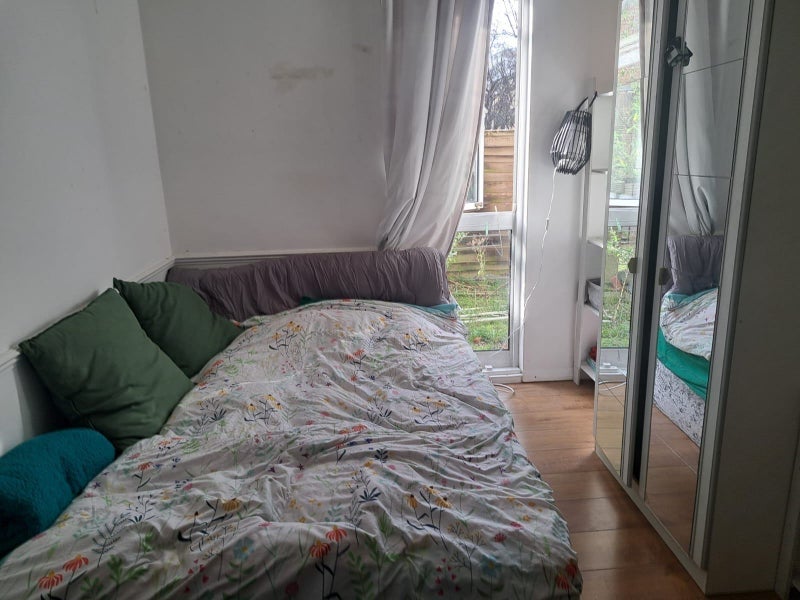 Room Pratt Street in Greater London