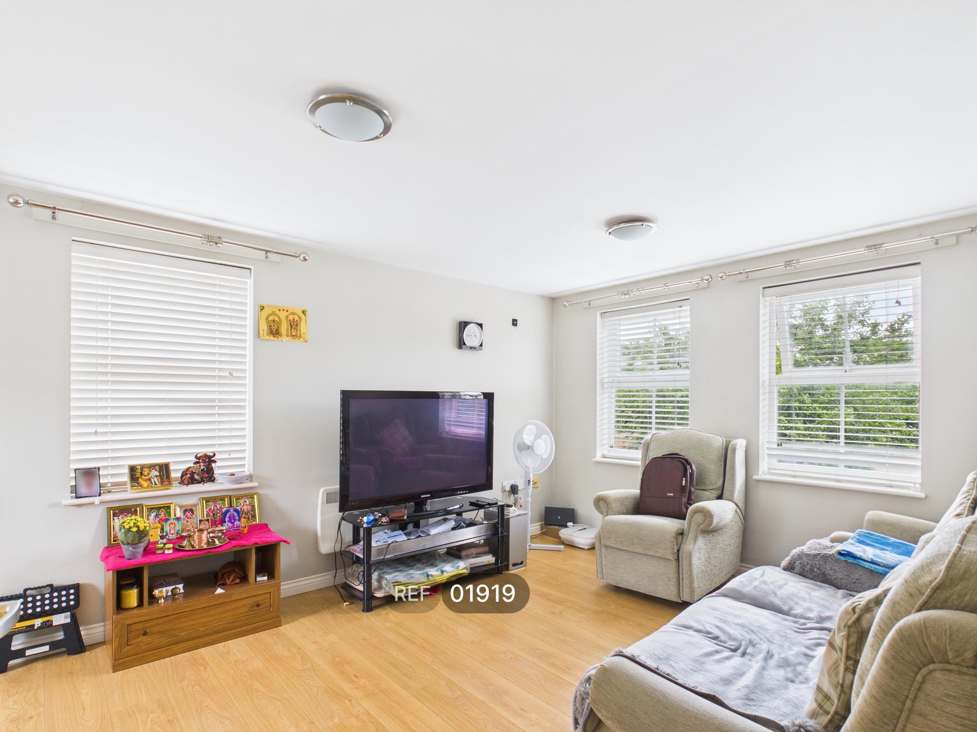 Flat Bardsley Close in Colchester