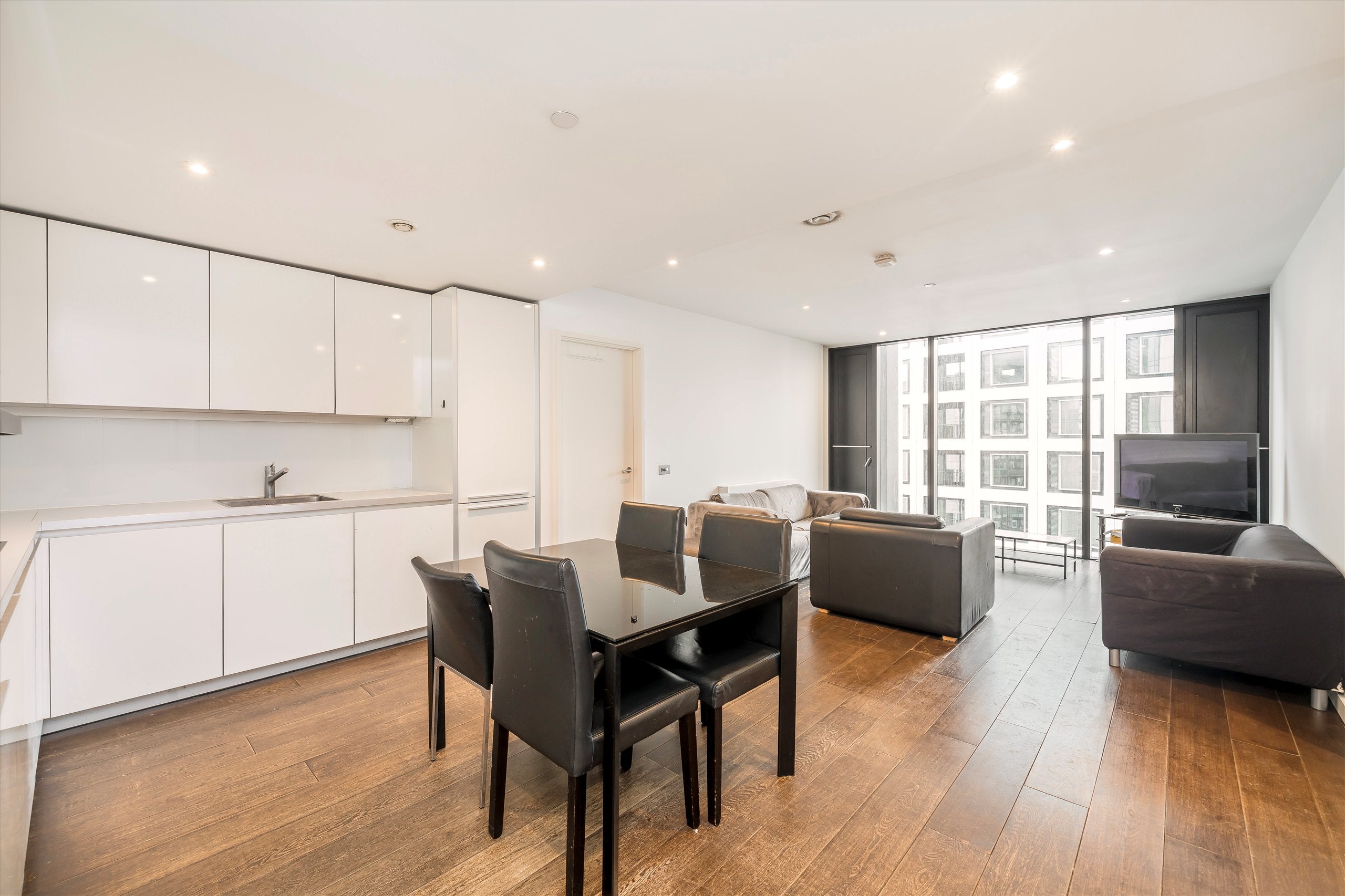 Flat Walworth Road in Greater London