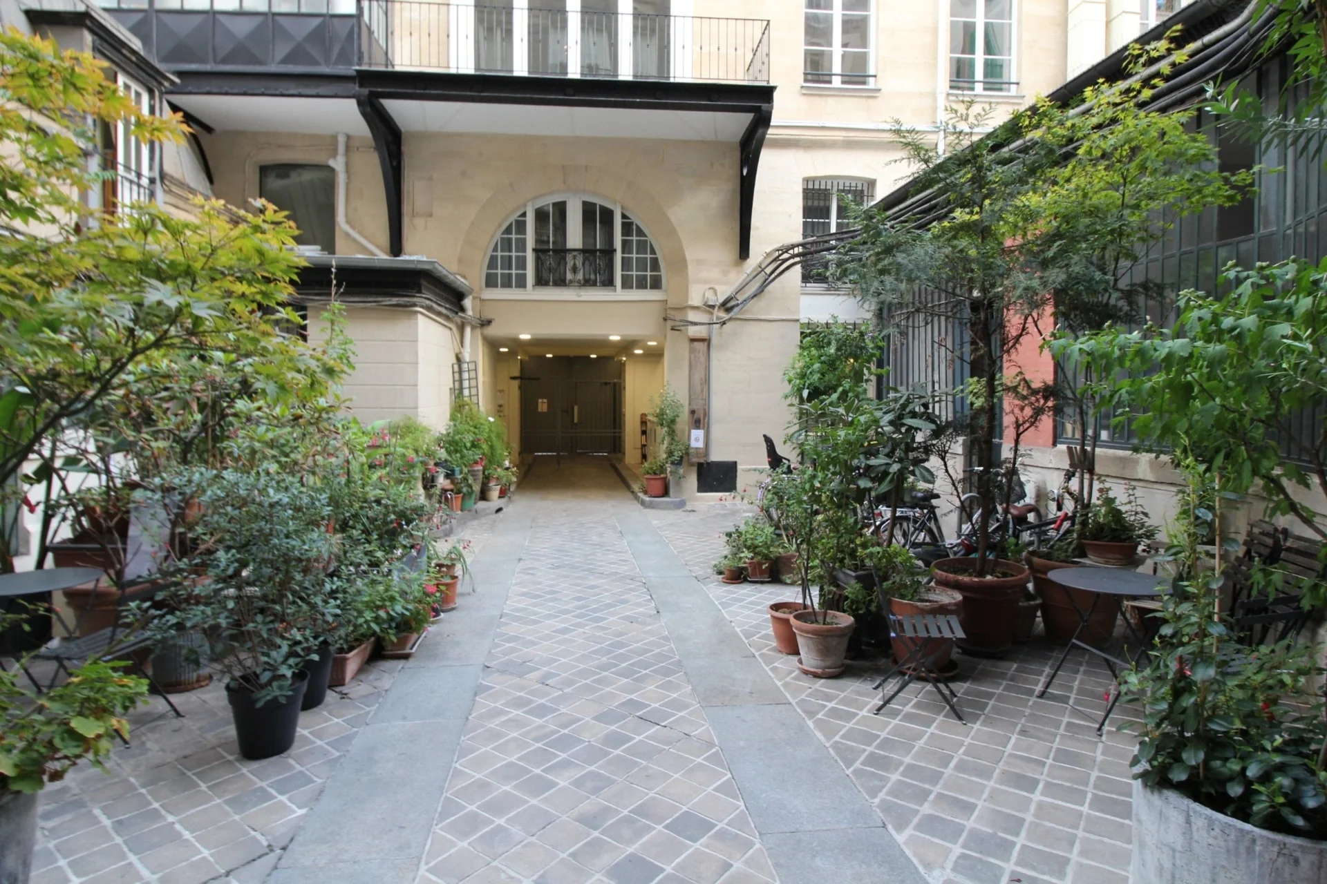 Appartement Rue du Faubourg Poissonnière à Paris