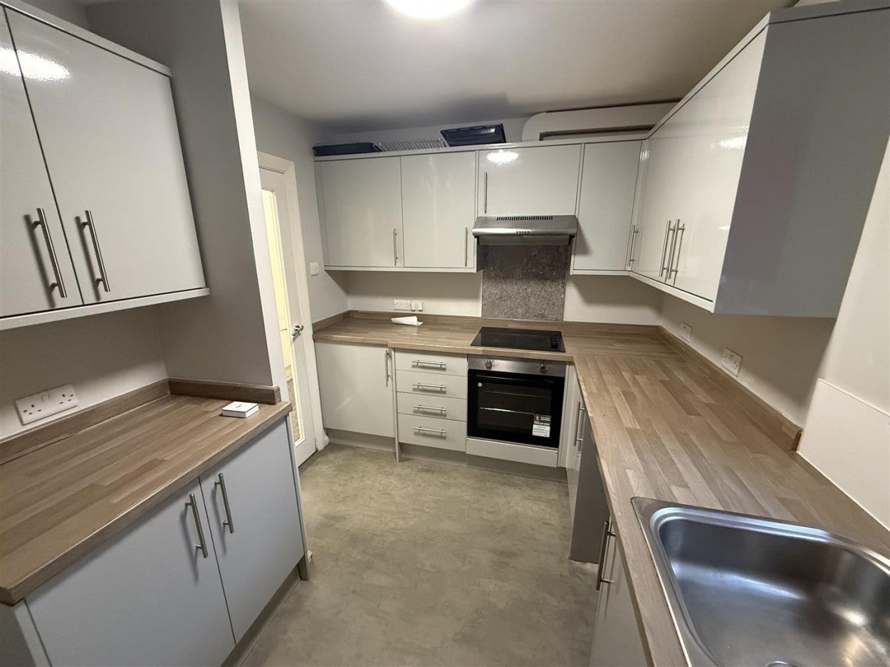 Flat Fitzalan Road in Arun