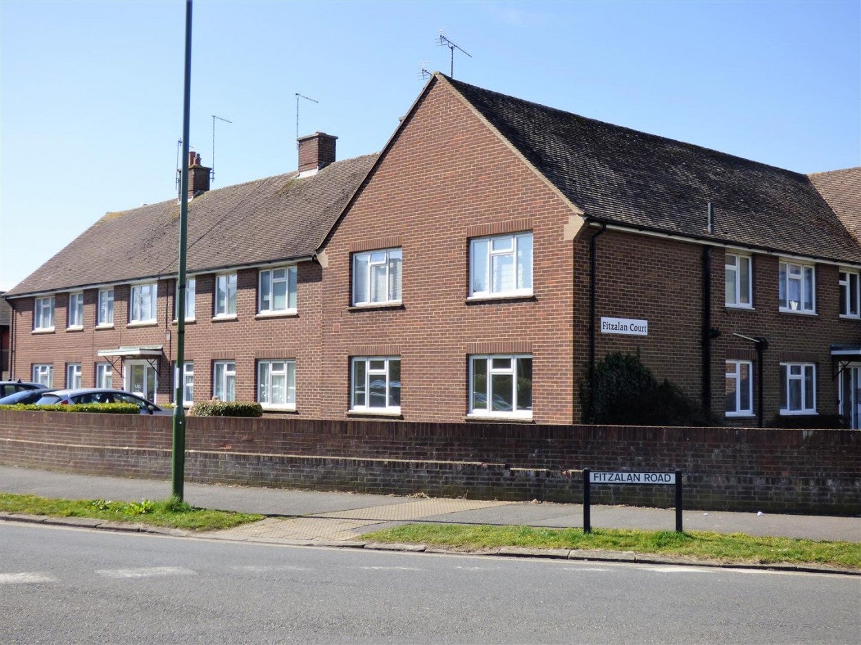 Flat Fitzalan Road in Arun