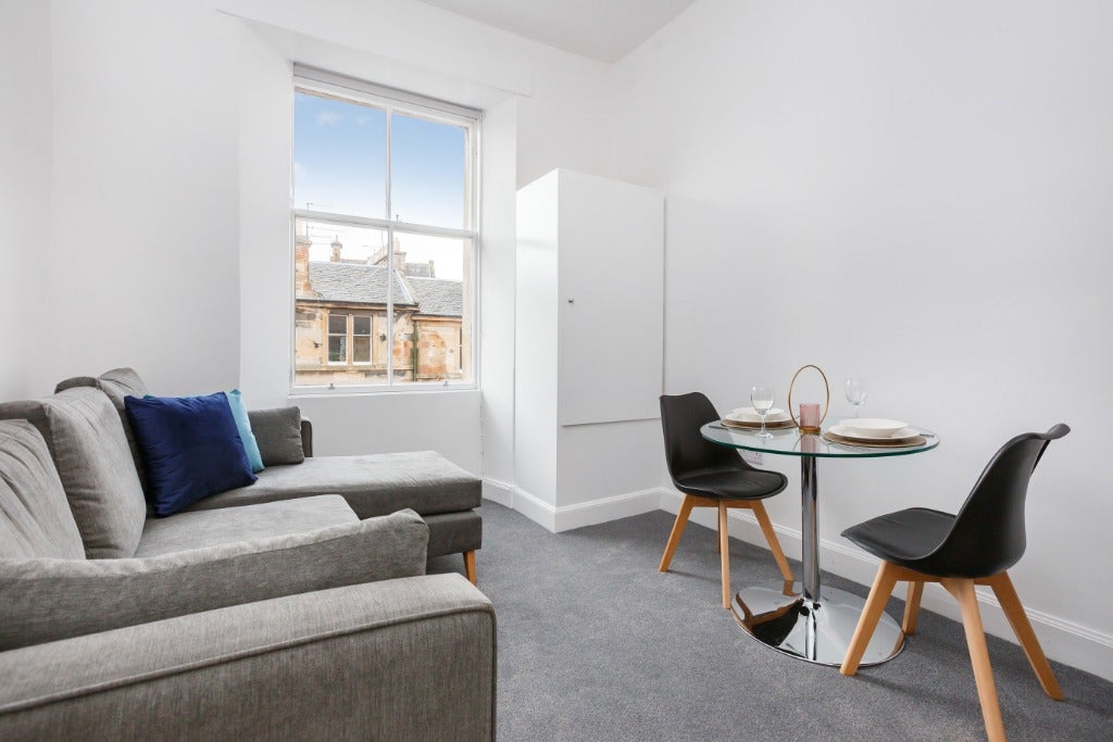 Flat Livingstone Place in City of Edinburgh