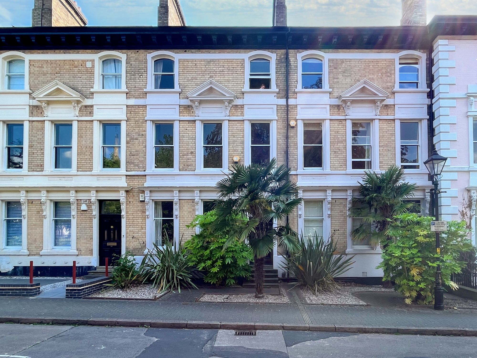 Flat Princess Road East in Leicester