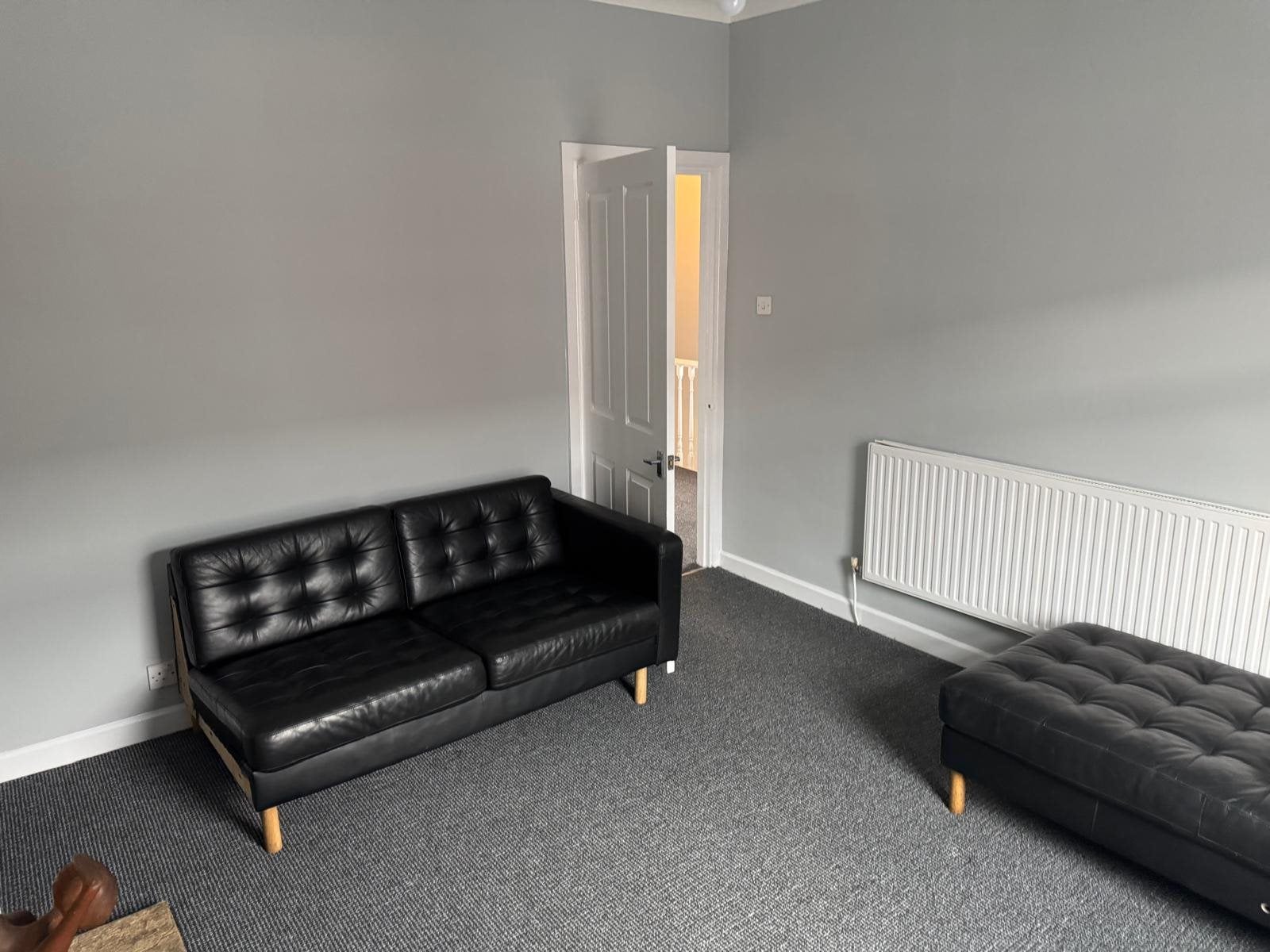 Flat Usk Street in Newport