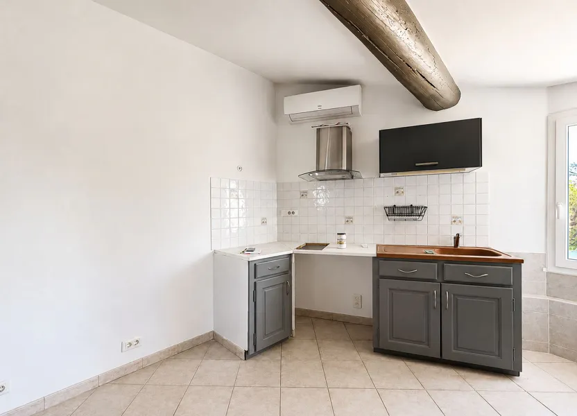 Appartement Rue Docteur Jean Roux à L'Isle-sur-la-Sorgue