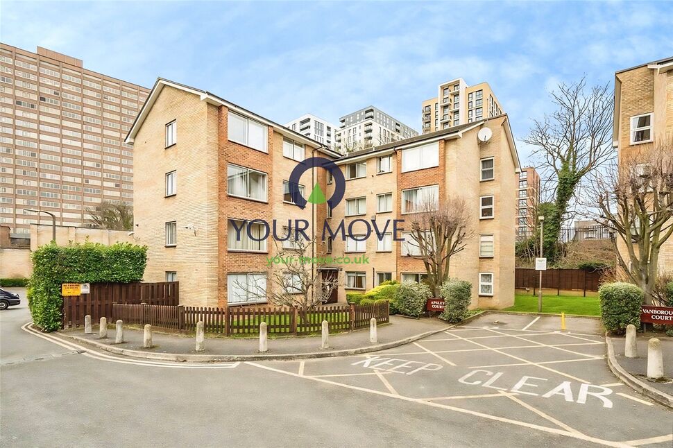 Flat Wellesley Road in Greater London