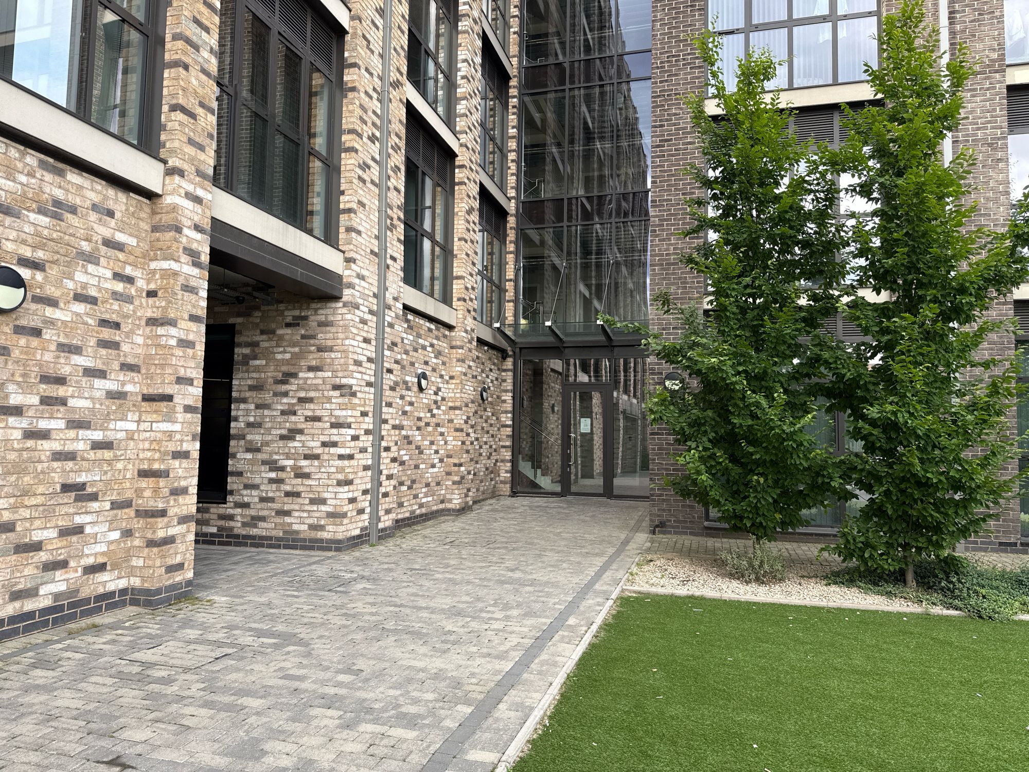 Flat Bowmars Lane in Leicester