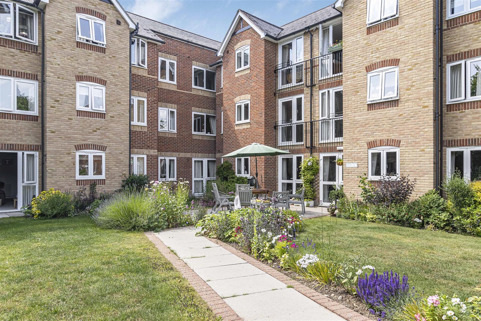 Flat Barley Court in Uttlesford