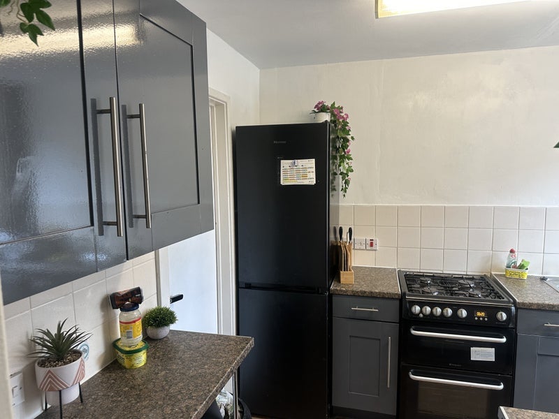 Room Ravelston Drive in Manchester