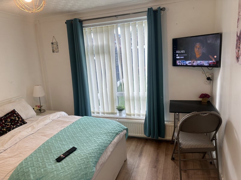 Room Ravelston Drive in Manchester