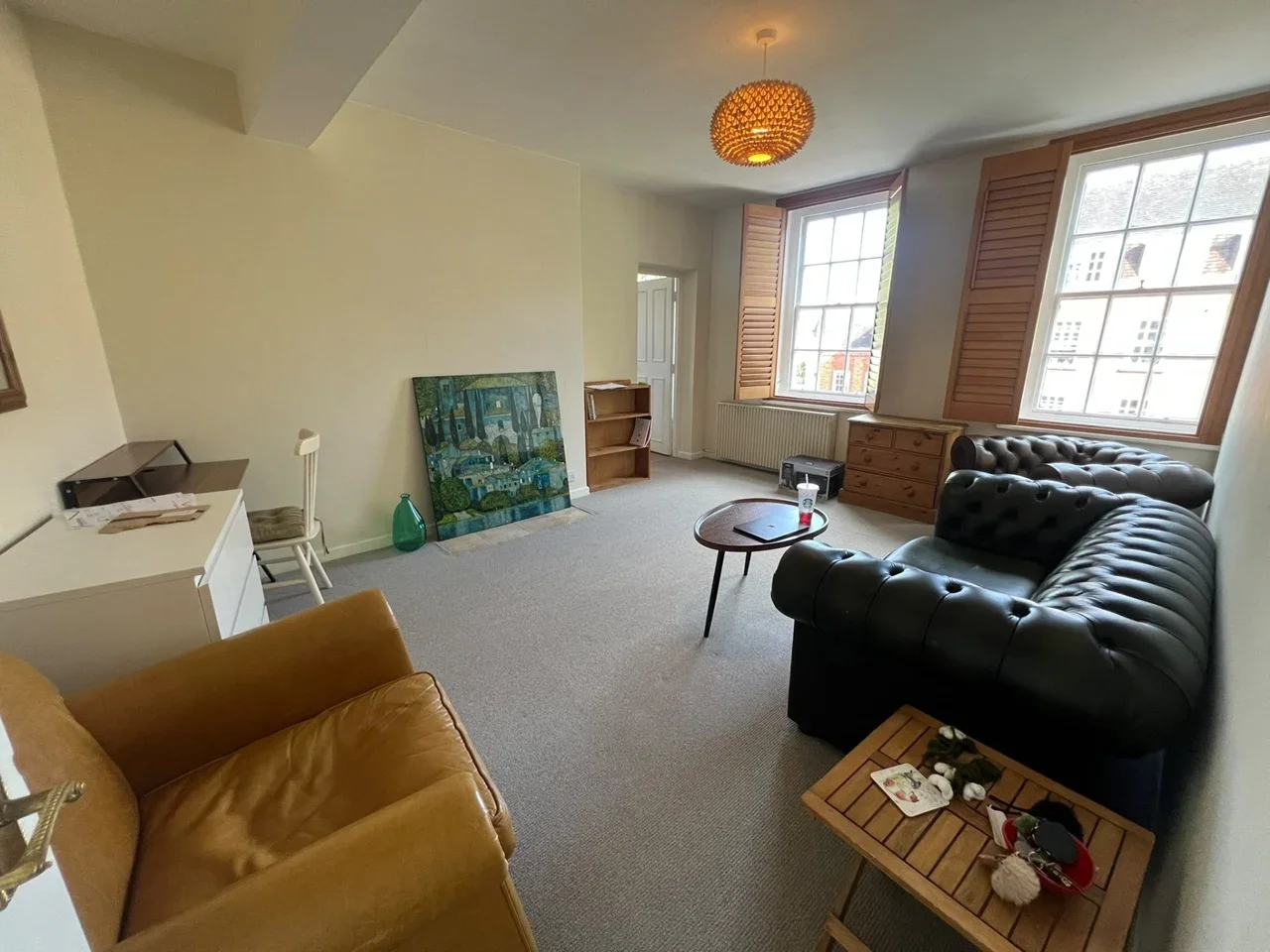 Room Vicarage Crescent in Greater London