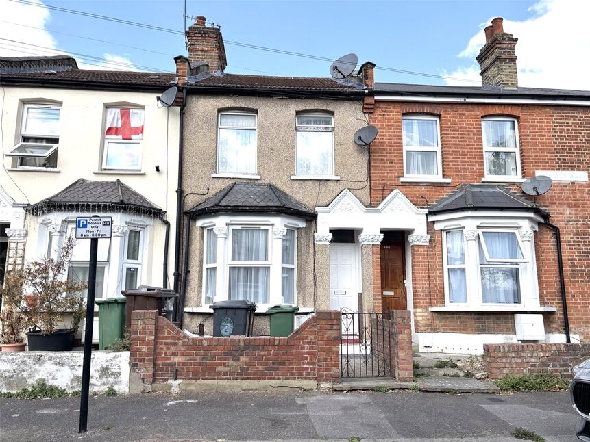 House Hamilton Road in Greater London