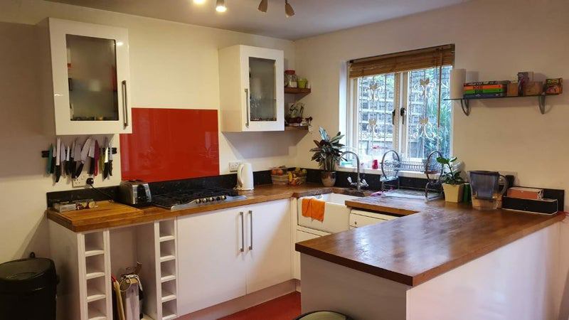 Room Windrose Close in Greater London