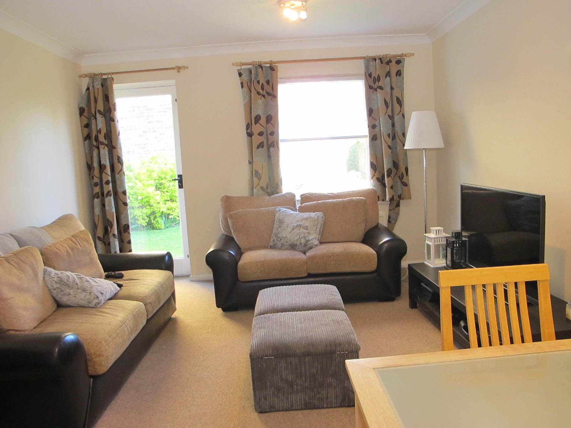 Flat Cedar Terrace in Greater London