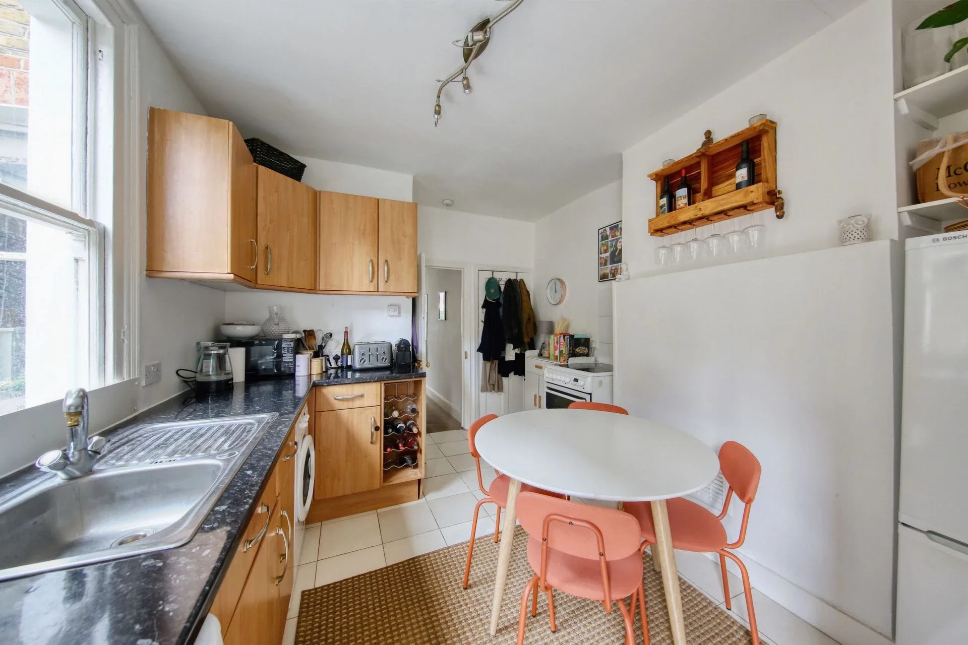 Flat Duntshill Road in Greater London